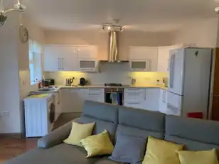 Apt 4 GlencairnImage 5