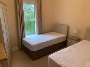 Apt 4 GlencairnImage 7