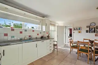 5 Navar DriveImage 8