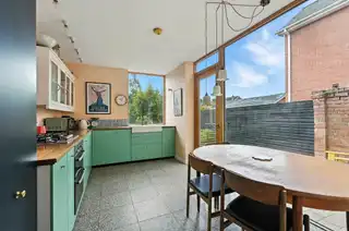 35 Belmont ParkImage 7