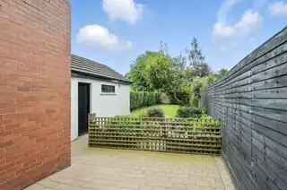 35 Belmont ParkImage 16