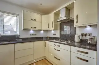 24 Palace GroveImage 9