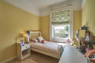 15 Fourth AvenueImage 16