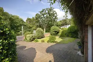 4 Invergarry AvenueImage 21