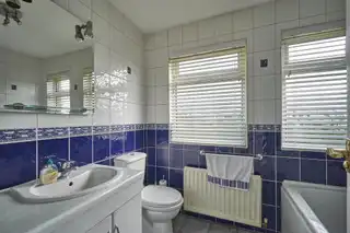 4 Invergarry AvenueImage 15