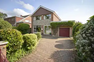 Image 1 for 4 Invergarry Avenue