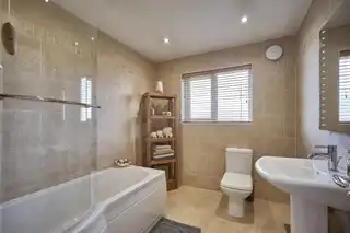 8 Dunkeld CourtImage 19