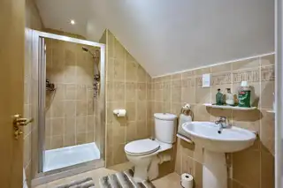 Apt 5 The FairwaysImage 24