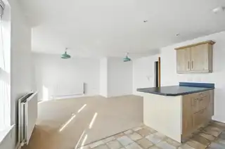 48 The QuayImage 10