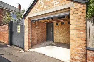 Image 1 for 2 Harland Park