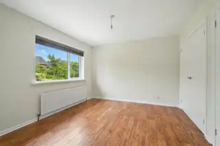8 Riverside AvenueImage 10