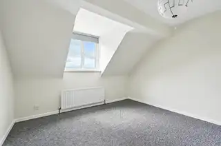 8 Riverside AvenueImage 18