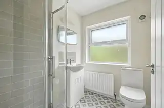 8 Riverside AvenueImage 16