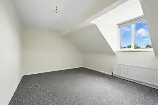 8 Riverside AvenueImage 17
