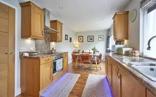 6 Craigowen RoadImage 4