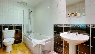 8 Stag Lodge ApartmentsImage 10