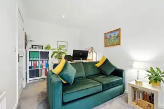 25 Demesne GateImage 16