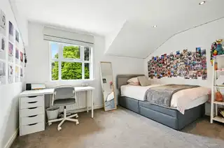 25 Demesne GateImage 19