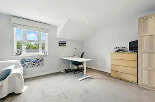 25 Demesne GateImage 18
