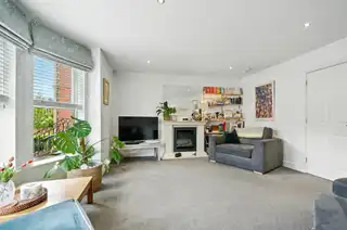 25 Demesne GateImage 5