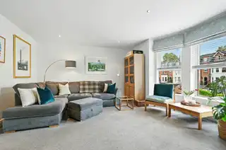 25 Demesne GateImage 4