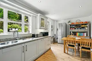 25 Demesne GateImage 6