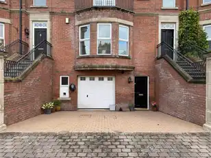 25 Demesne GateImage 2