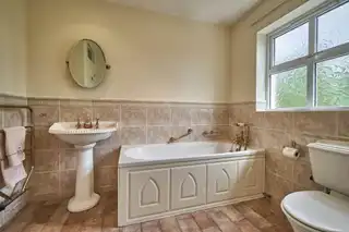 Apt 7 Avoca HouseImage 15
