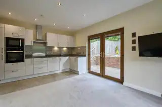 1B Kingsway DriveImage 6