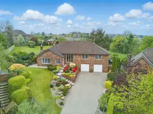 Image 1 for 14 Manor Hill