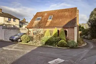 3 Fairfield GlenImage 19