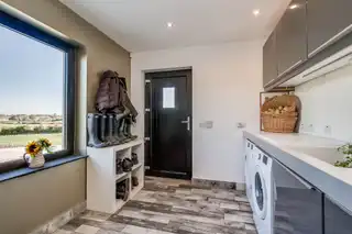18 Hillsborough RoadImage 15