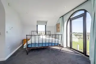 18 Hillsborough RoadImage 21