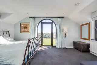 18 Hillsborough RoadImage 20