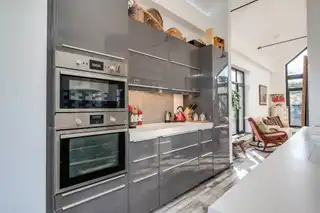 18 Hillsborough RoadImage 11