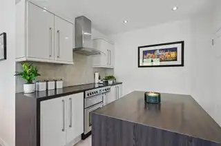 45 RiverdaleImage 7