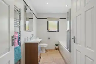 45 RiverdaleImage 13