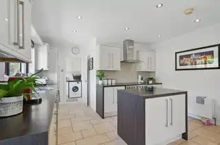 45 RiverdaleImage 6