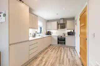 14 Ballantine LaneImage 8