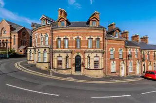 Image 1 for 3 Victoria Crescent