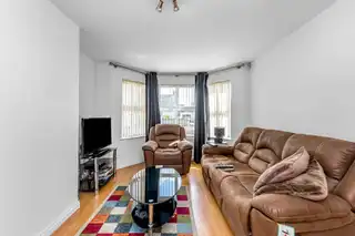 7 Saintfield MewsImage 4