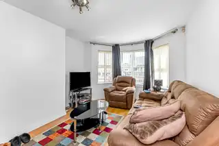 7 Saintfield MewsImage 3