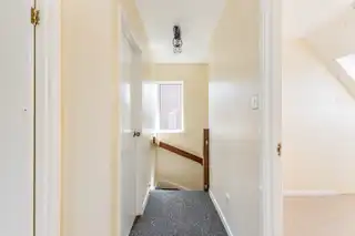 4 Moorland ParkImage 7
