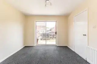 4 Moorland ParkImage 5
