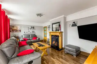 11 Camlin GardensImage 7