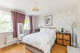 11 Camlin GardensImage 13