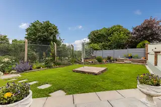 11 Camlin GardensImage 31
