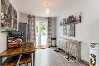11 Camlin GardensImage 24