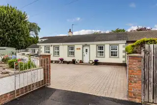 Image 1 for 11 Camlin Gardens