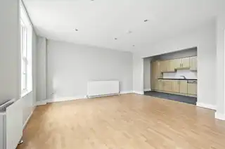 47 Lisburn SquareImage 5